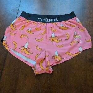 Chicknlegs Mens Size L 4" Split Running Shorts Pink Banana Print
